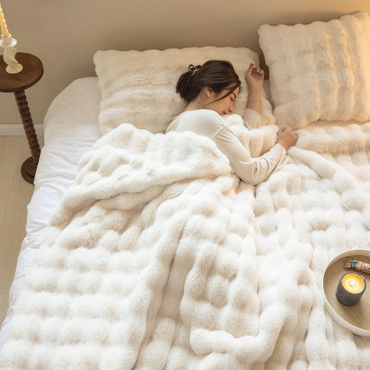 It's indispensable to keep warm at winter🎁 Soft Fluffy Blanket