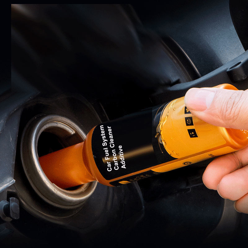 Additif nettoyant carbone pour système de carburant automobile