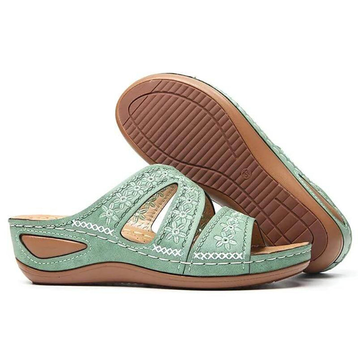 Last day 50% off | High-quality orthopaedic slip-on sandals with a thick platform