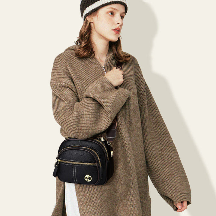 Klassiske multifunksjonelle rom Justerbar bred skulderstropp PU-skinn Crossbody-veske