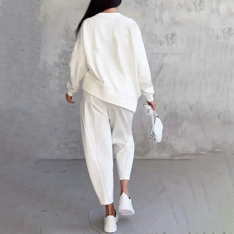 Round-Neck Long-Sleeved Top ＆ Pants 2-Piece Set | Wrinkle-Free &amp; Breathable |