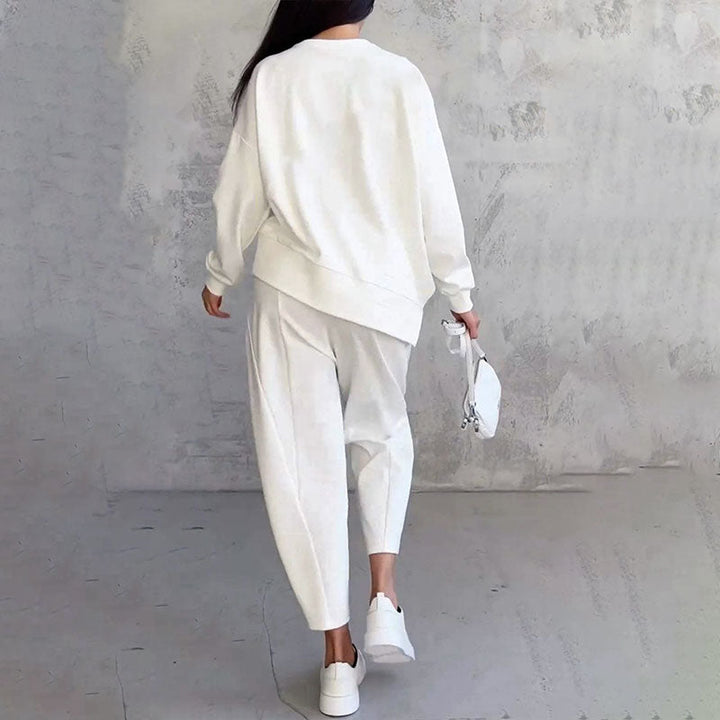 Round-Neck Long-Sleeved Top ＆ Pants 2-Piece Set | Wrinkle-Free &amp; Breathable |