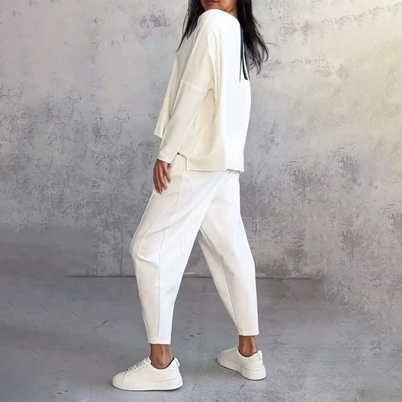 Round-Neck Long-Sleeved Top ＆ Pants 2-Piece Set | Wrinkle-Free &amp; Breathable |