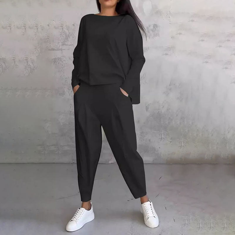 Round-Neck Long-Sleeved Top ＆ Pants 2-Piece Set | Wrinkle-Free &amp; Breathable |