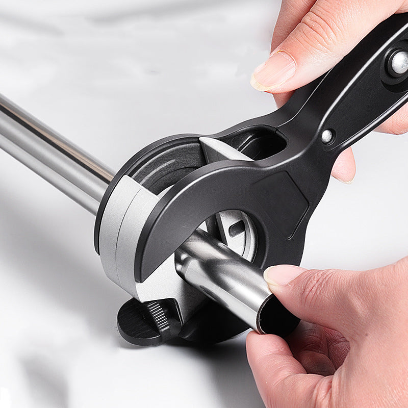 🎁Hot Sale 50% OFF⏳ One-Hand Ratchet Pipe Cutter - Ergonomic Design for Precise Cuts on Copper/Plastic/Aluminum 🛠️📏