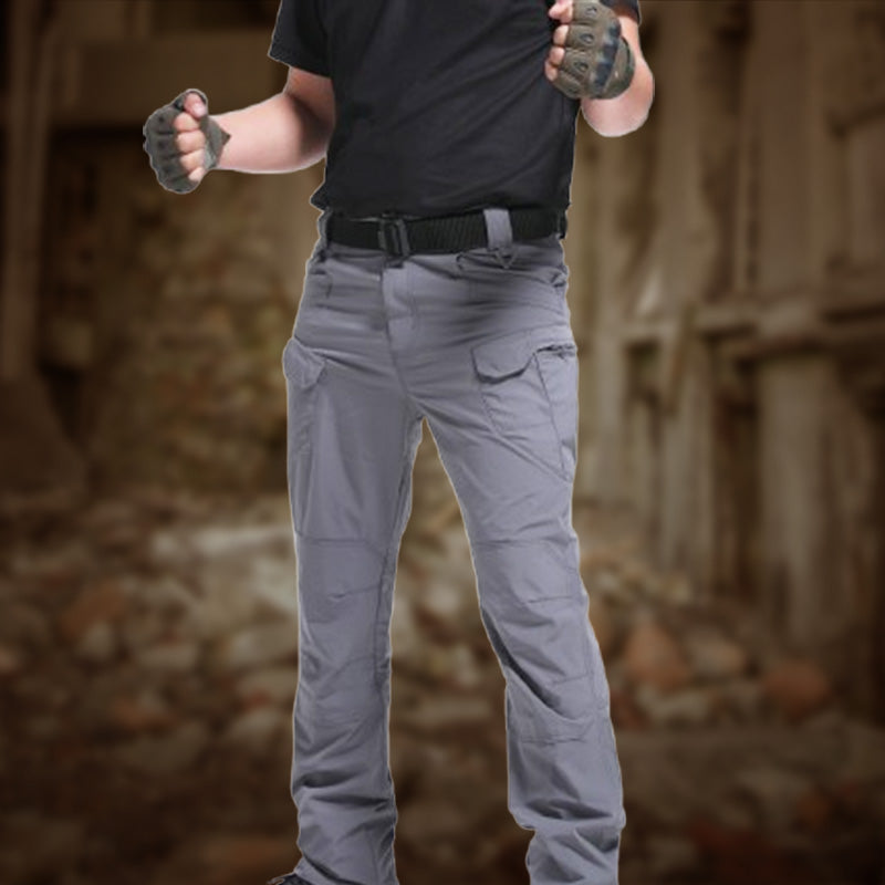 🚶  50% NYT POIS PÄÄLTÄ! 🏙️ Urban Tactical -housut – kapea istuvuus, turvalliset piilotaskut &amp;  Neljään suuntaan joustavaa materiaalia täydelliseen liikkuvuuteen ⚡