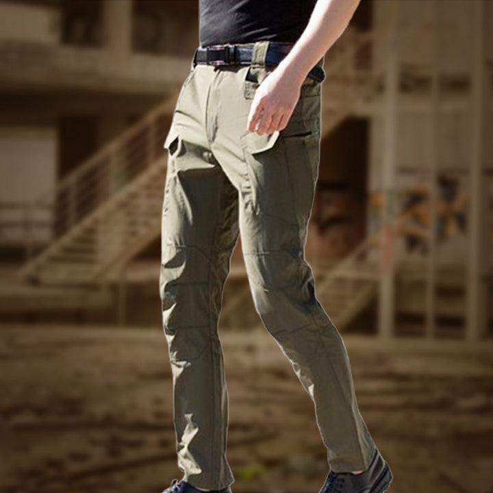 🚶  50% NYT POIS PÄÄLTÄ! 🏙️ Urban Tactical -housut – kapea istuvuus, turvalliset piilotaskut &amp;  Neljään suuntaan joustavaa materiaalia täydelliseen liikkuvuuteen ⚡