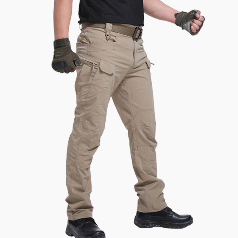 🚶  50% NYT POIS PÄÄLTÄ! 🏙️ Urban Tactical -housut – kapea istuvuus, turvalliset piilotaskut &amp;  Neljään suuntaan joustavaa materiaalia täydelliseen liikkuvuuteen ⚡