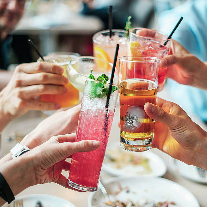 🥳2026 HETE UITVERKOOP💀🧊 50% korting! DIY siliconen ijsblokjesvorm in de vorm van een schedel – Gigantische, langzaam smeltende schedel voor whisky en cocktails. &amp;  meer.✨